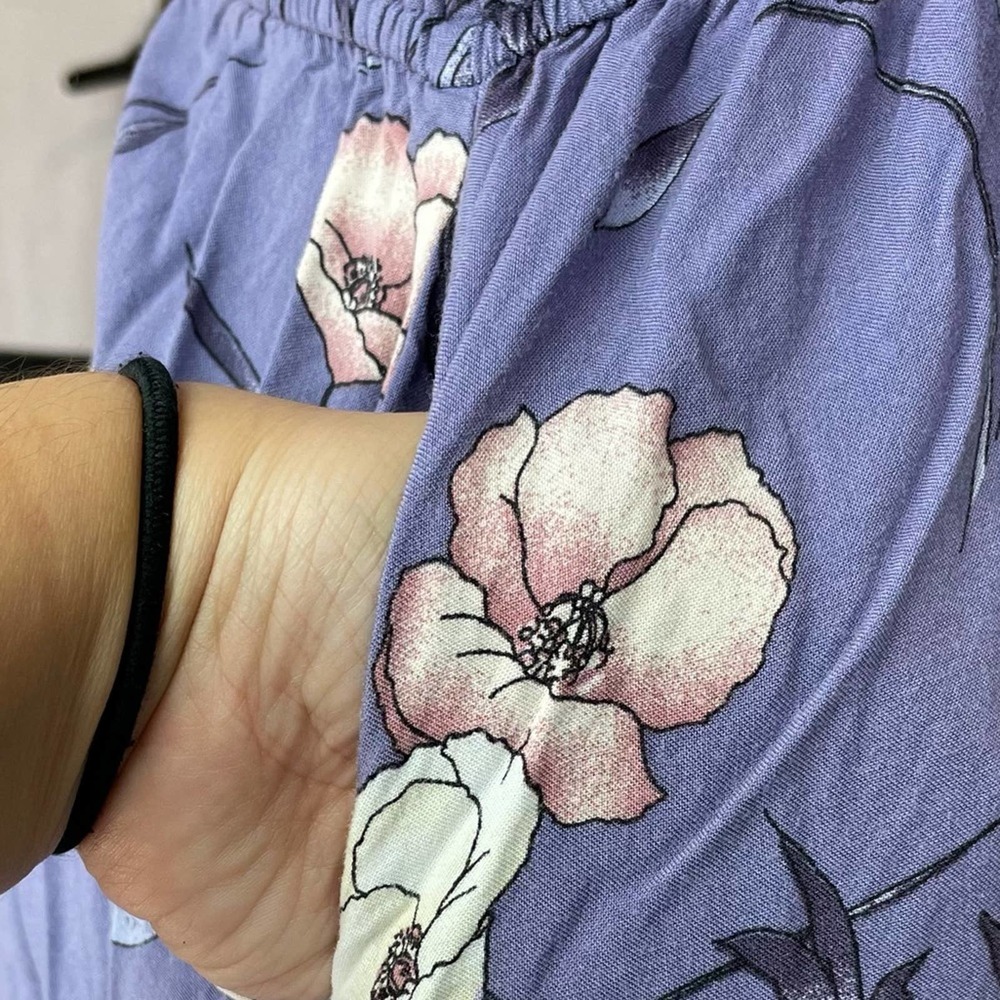 Band Of Gypsies Lavender Purple Floral Short Sleeve Romper Size XS - Picture 6 of 8